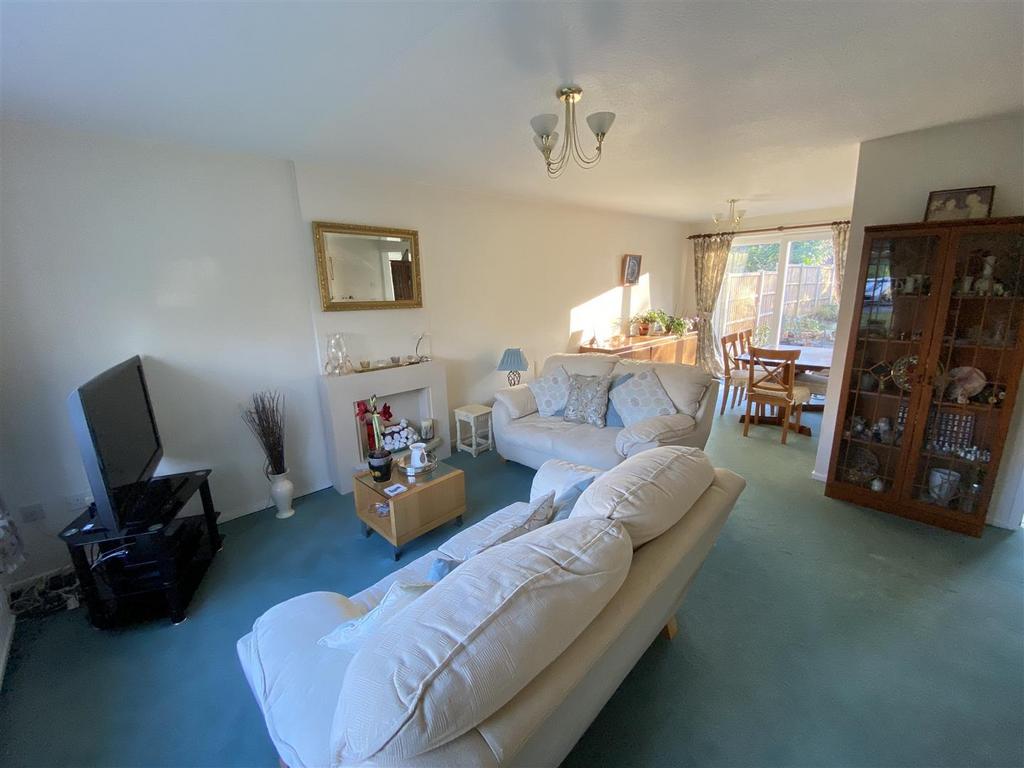 Copperfields, Wilmslow 3 bed link detached house £450,000