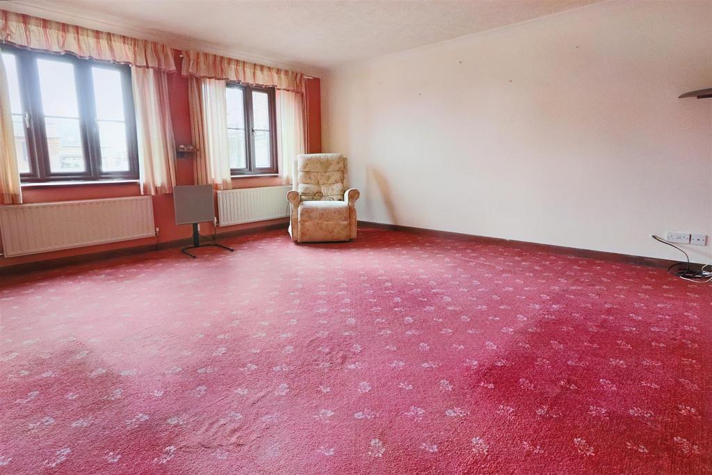 Sanctuary Close, Kessingland 2 bed semidetached house for sale £210,000
