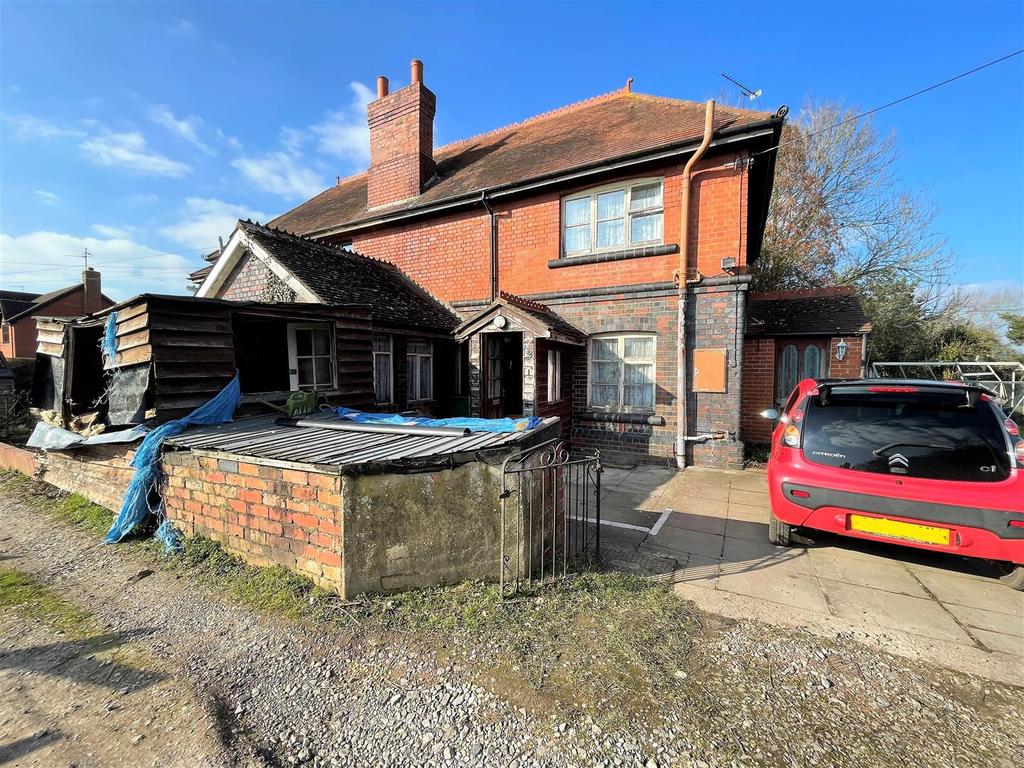 2 Railway Cottages   Front.jpg