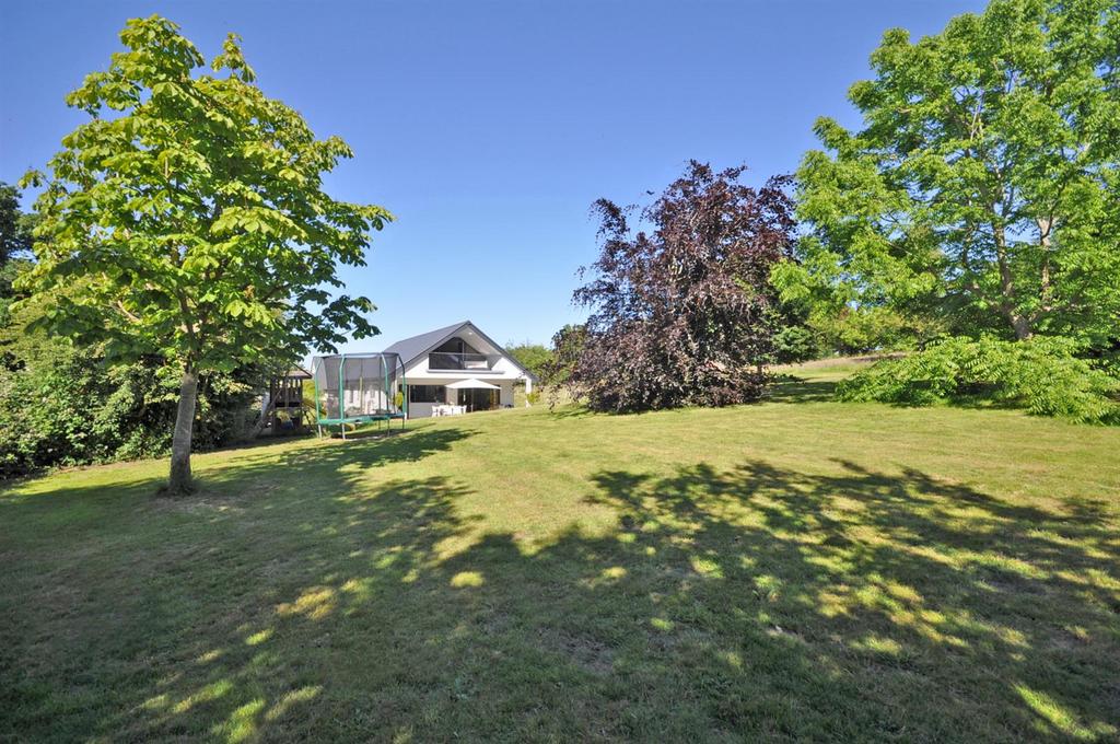 Gardner Street, Herstmonceux, Hailsham 3 bed detached bungalow for sale