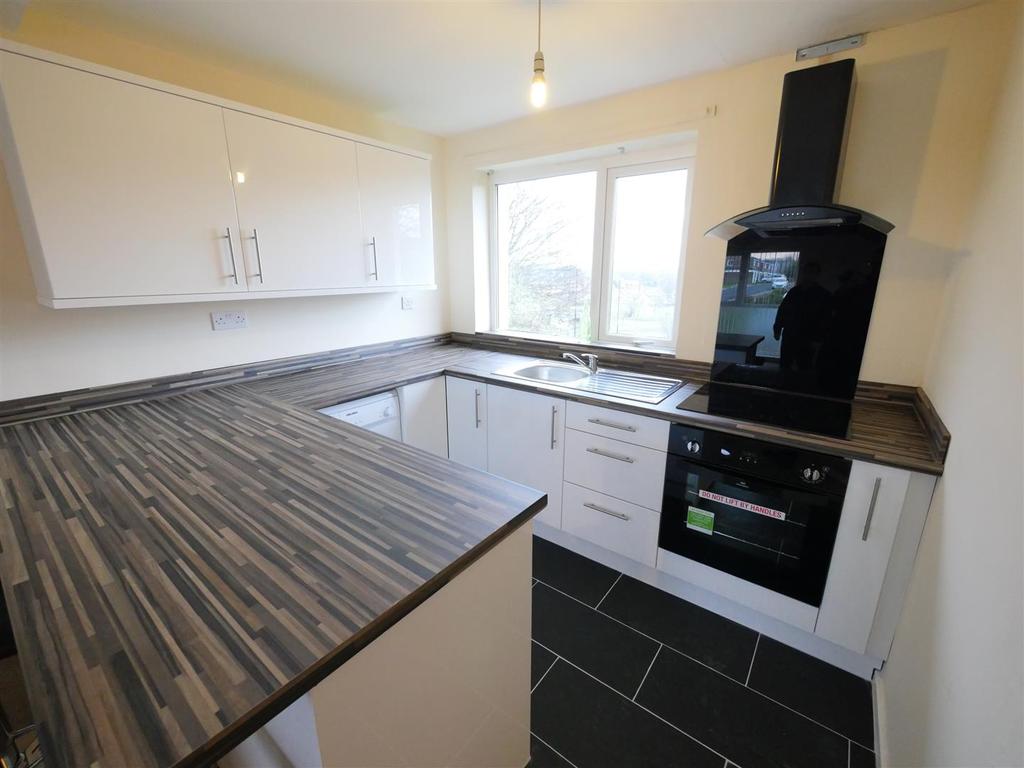 Living Room / Kitchen