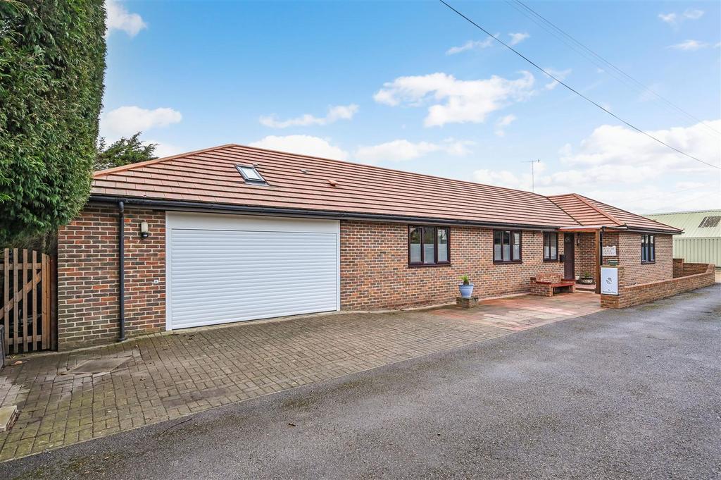 Church Lane, Yapton 4 bed detached bungalow £600,000