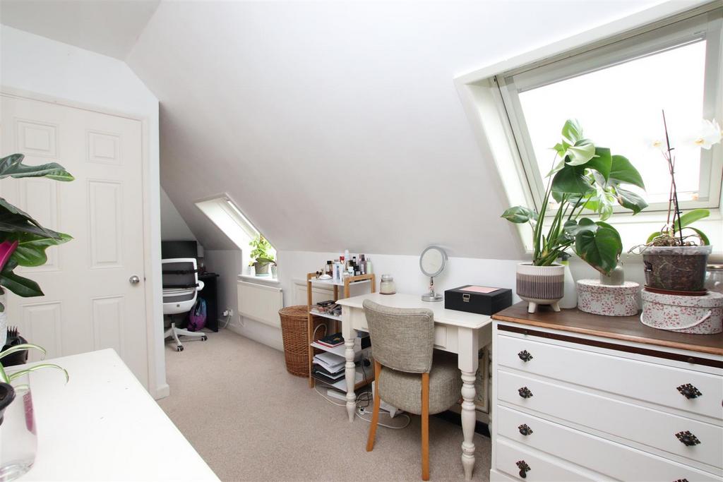 Bedroom 5.JPG