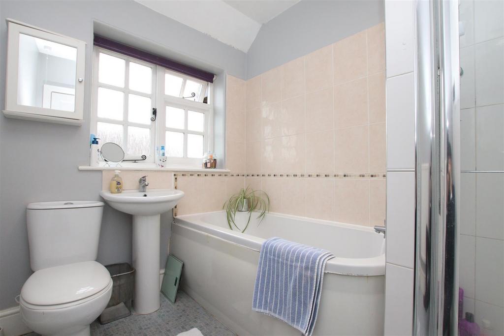 Bathroom.JPG