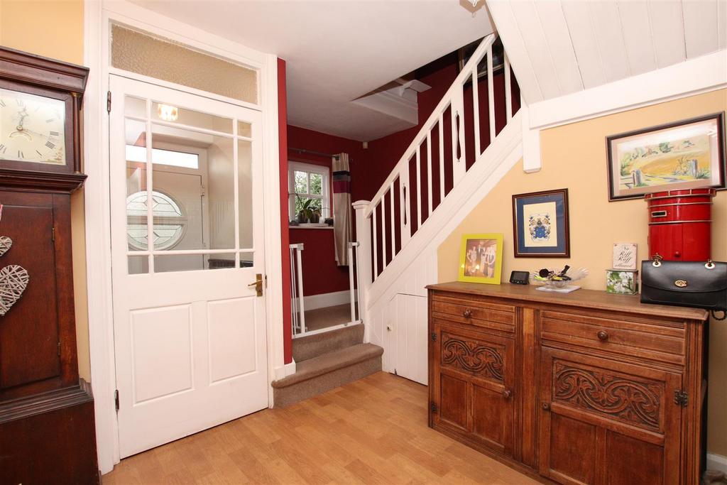 Entrance Hall.JPG