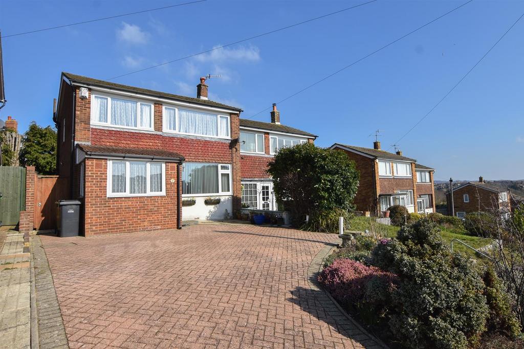 Briers Avenue, Hastings 3 bed semidetached house £325,000