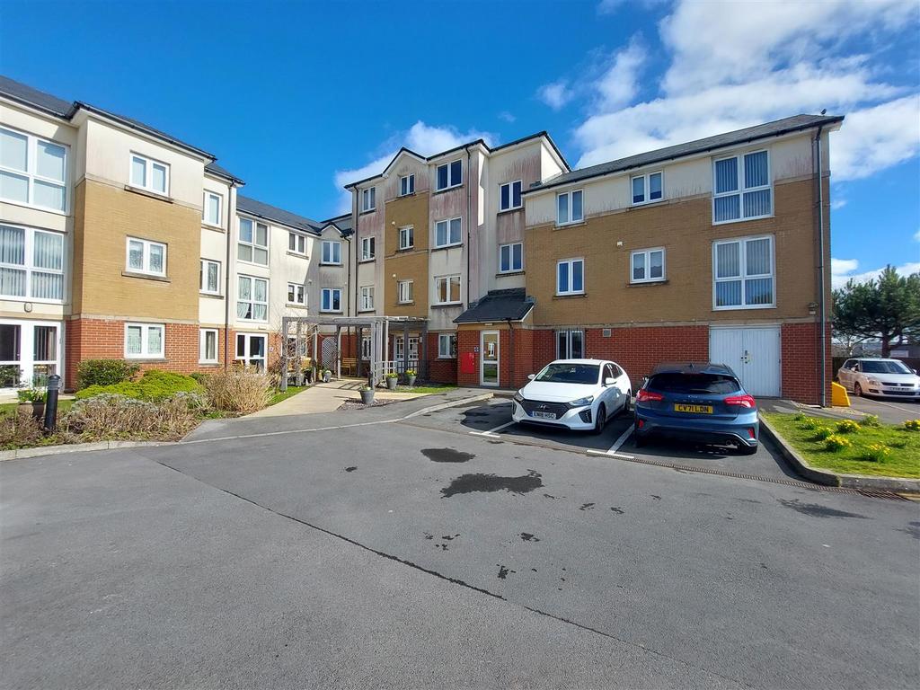 Cwrt Hywel, Alexandra Road, Gorseinon, Swansea 1 bed retirement