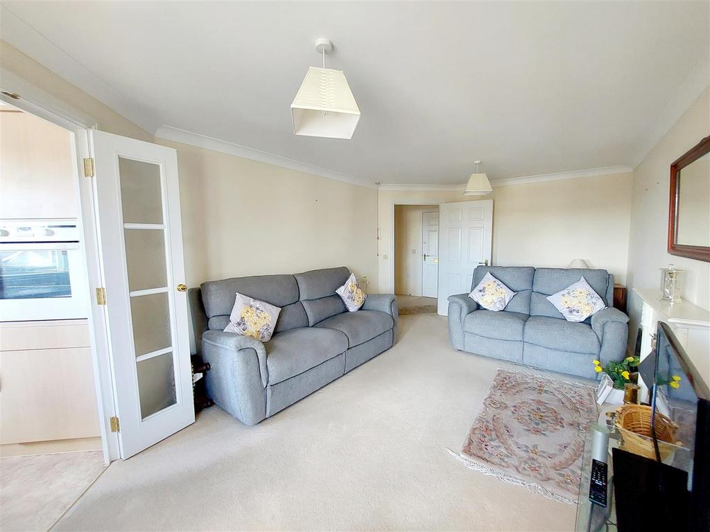 Cwrt Hywel, Alexandra Road, Gorseinon, Swansea 1 bed retirement
