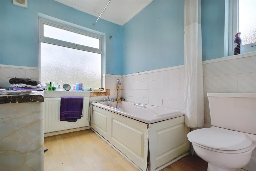 Bathroom.jpeg