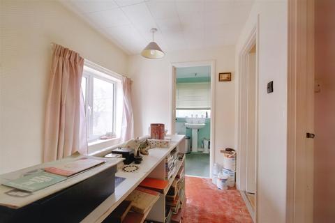 3 bedroom semi-detached house for sale - Redland Drive, Chilwell, Nottingham