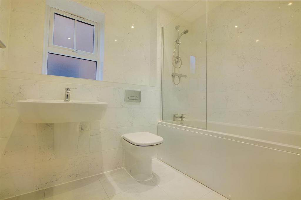 Bathroom.jpeg