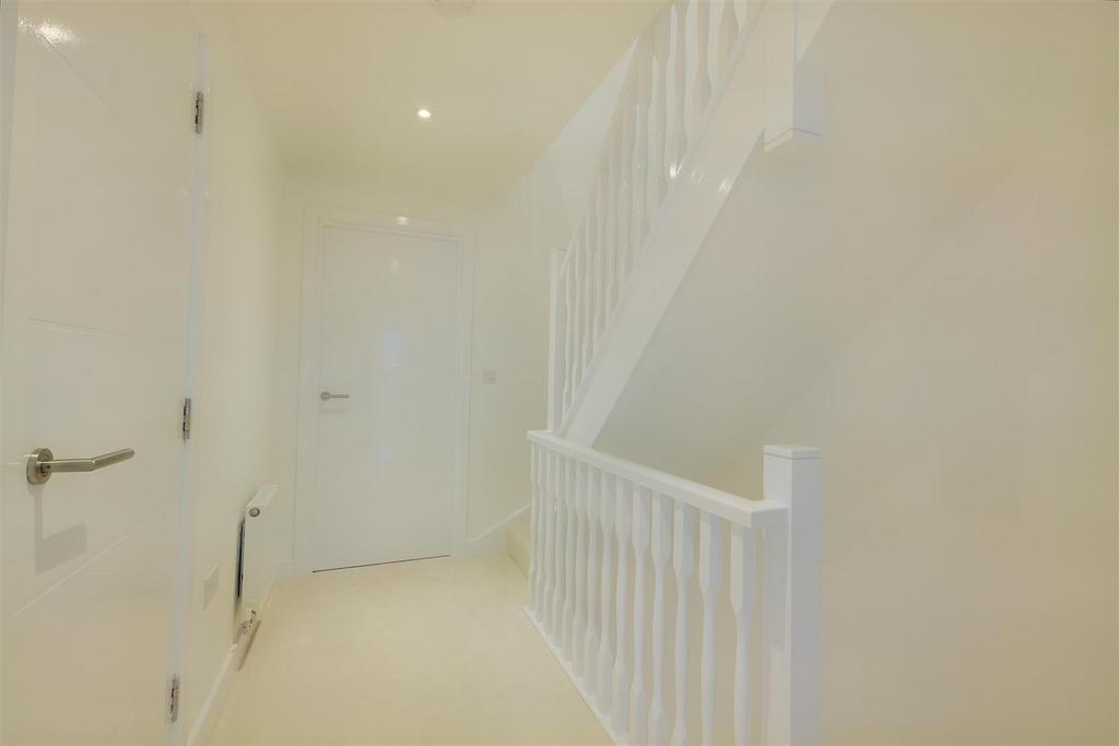 1st Floor Landing.jpeg