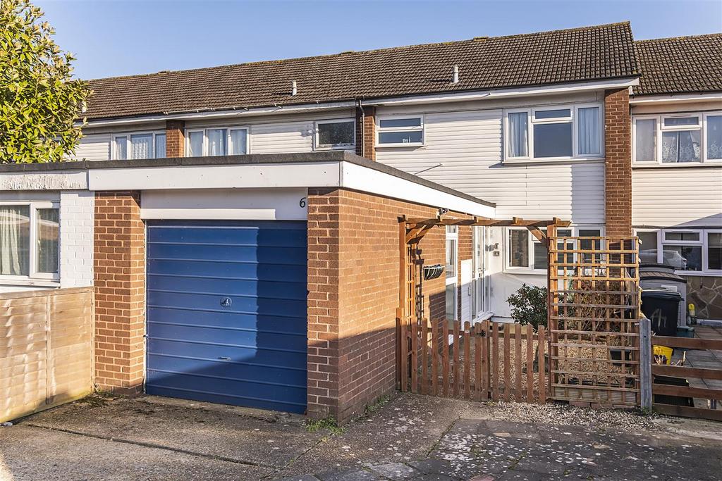 Andover Close, Epsom 3 bed terraced house for sale £425,000