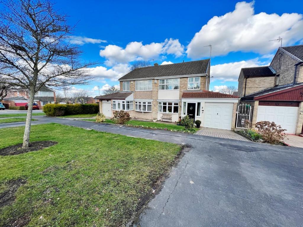 Parkside, Spennymoor 3 bed semidetached house £165,000