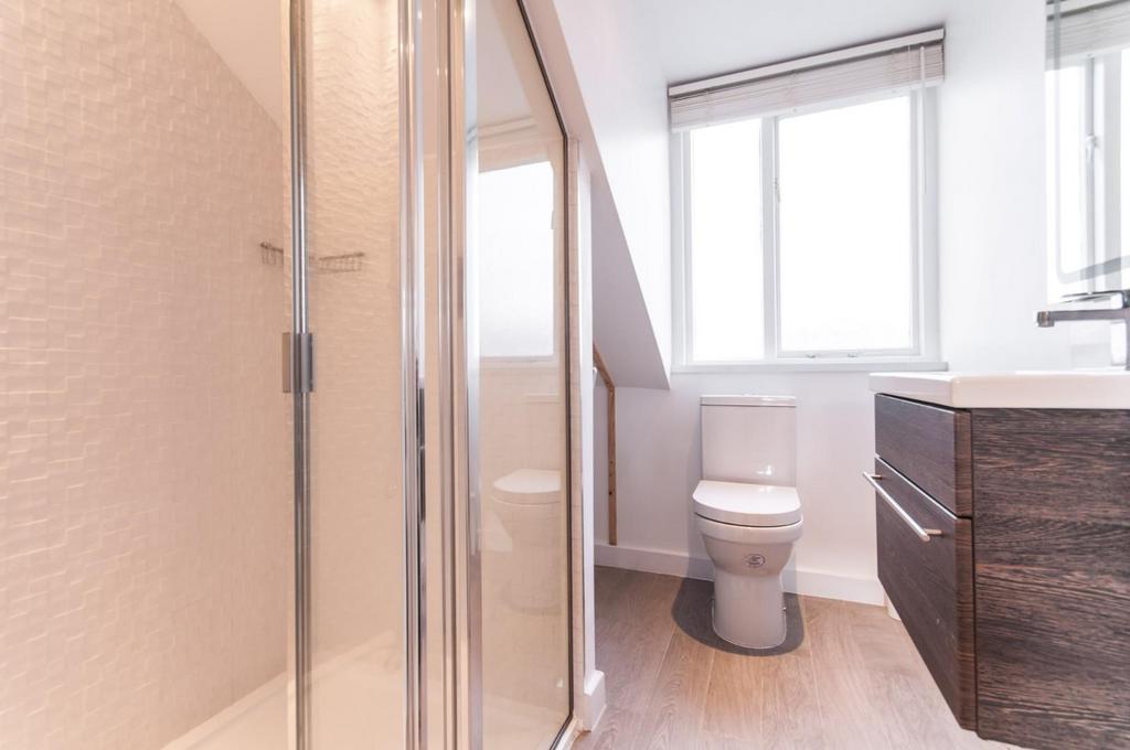 5, 46 Primrose Gardens - Shower Room.jpg