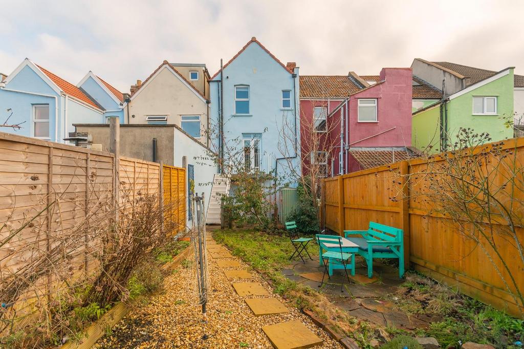 DAORHTROWSPOHSIB22 - External D.jpg