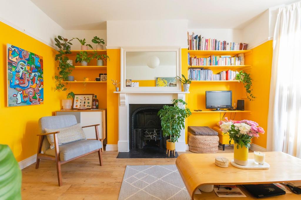 DAORHTROWSPOHSIB22 - Living Room A.jpg