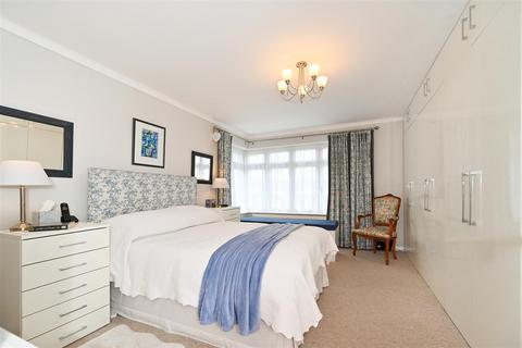 10 Brooksmead, Bognor Regis, PO22 8AS