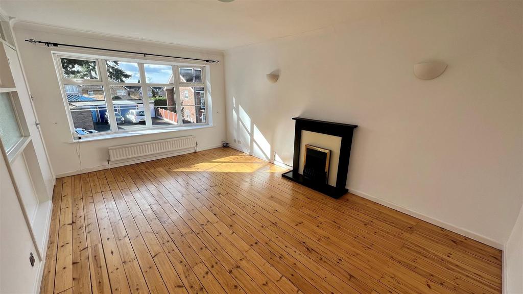 Living room 2.jpg