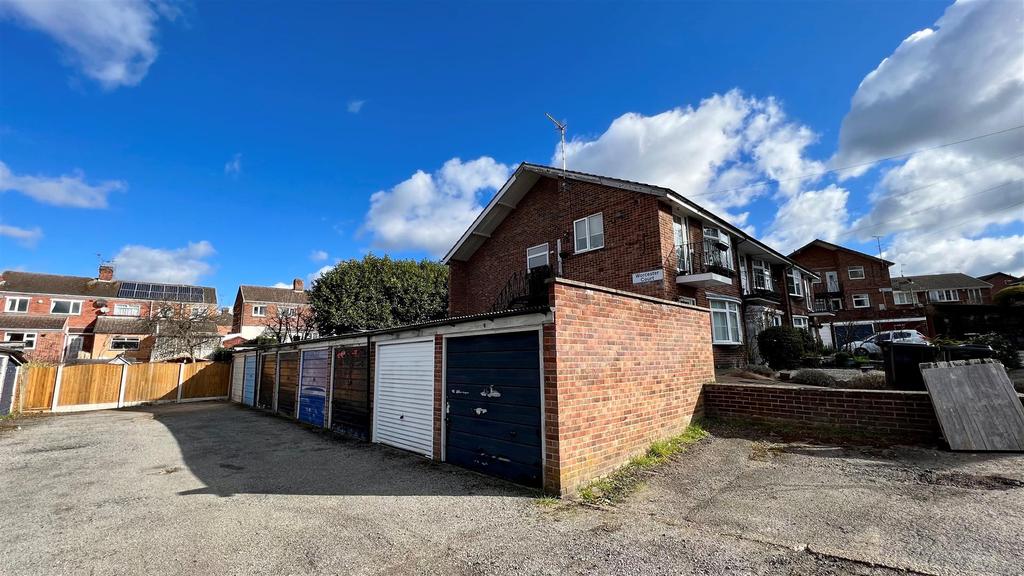 Garage block.jpg