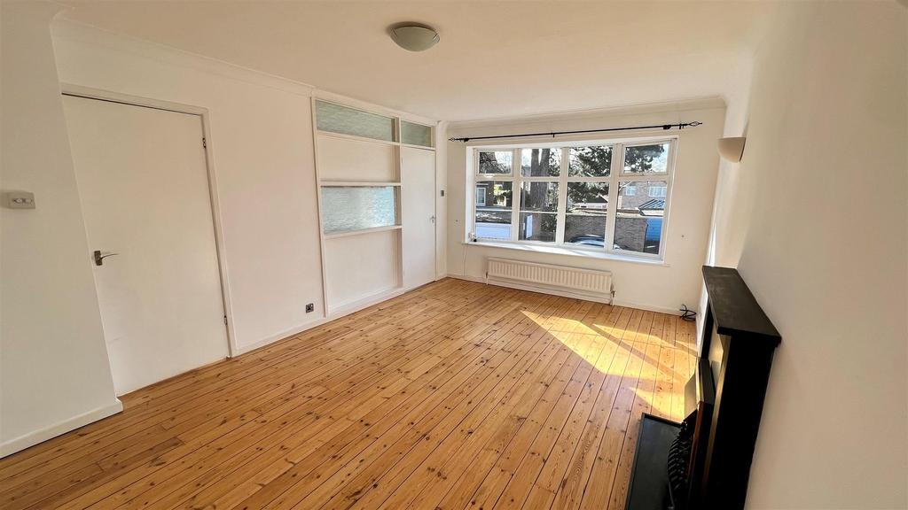 Living room 3.jpg