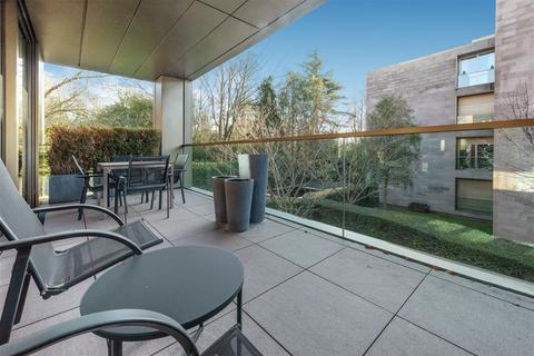 Flat 5, Caenwood Court Hampstead Lane, London, N6 4RU
