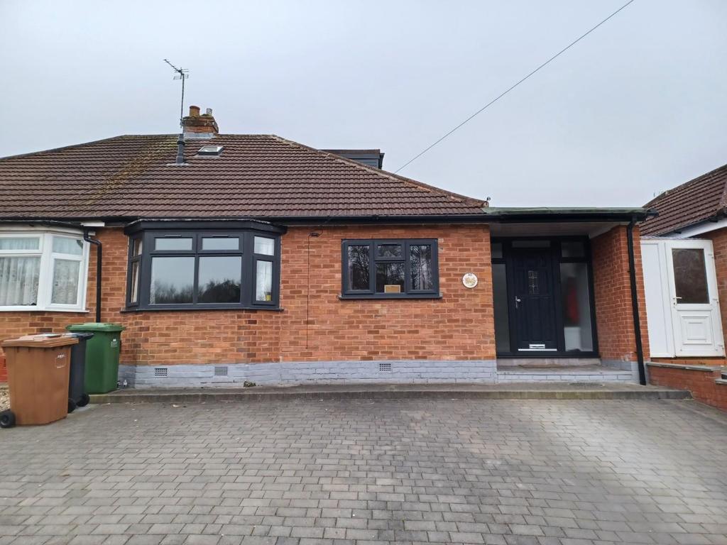 Coton Grove, Shirley, Solihull 4 bed house £1,650 pcm (£381 pw)