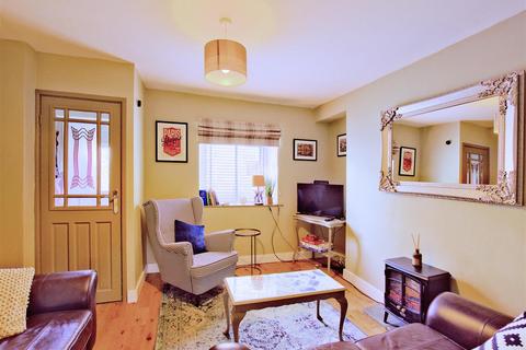 2 bedroom terraced house for sale, 18 New Road, Ingleton