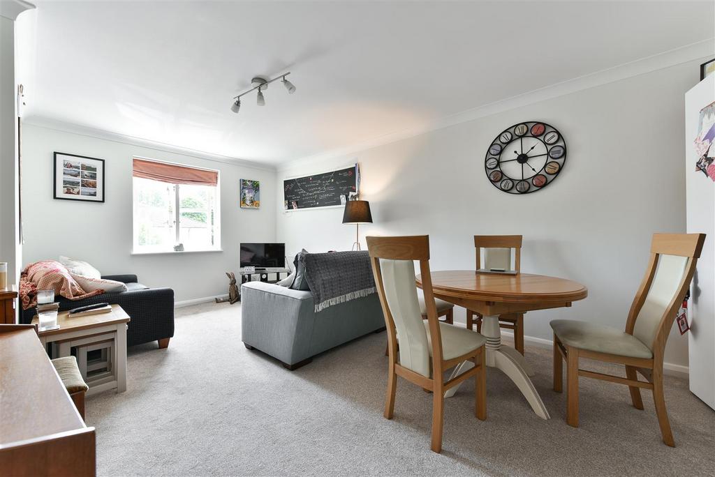 Kingswood Drive, Sutton 1 bed flat £230,000