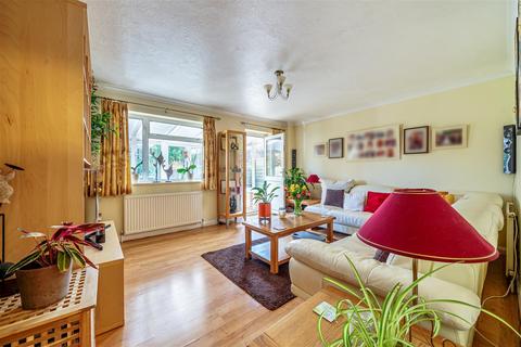 29a Senga Road, Wallington, SM6 7BG