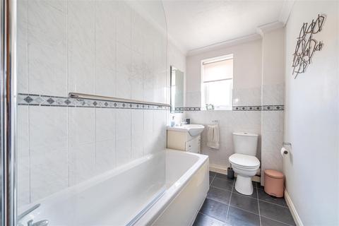 29a Senga Road, Wallington, SM6 7BG