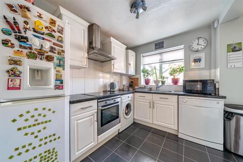 29a Senga Road, Wallington, SM6 7BG