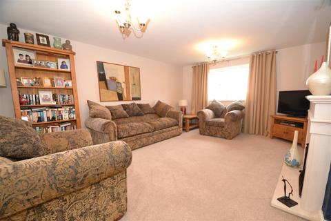 8a Cliffe Mount, Gomersal, Cleckheaton, BD19 4SD