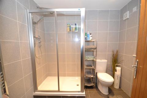 8a Cliffe Mount, Gomersal, Cleckheaton, BD19 4SD