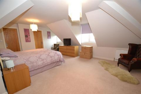8a Cliffe Mount, Gomersal, Cleckheaton, BD19 4SD