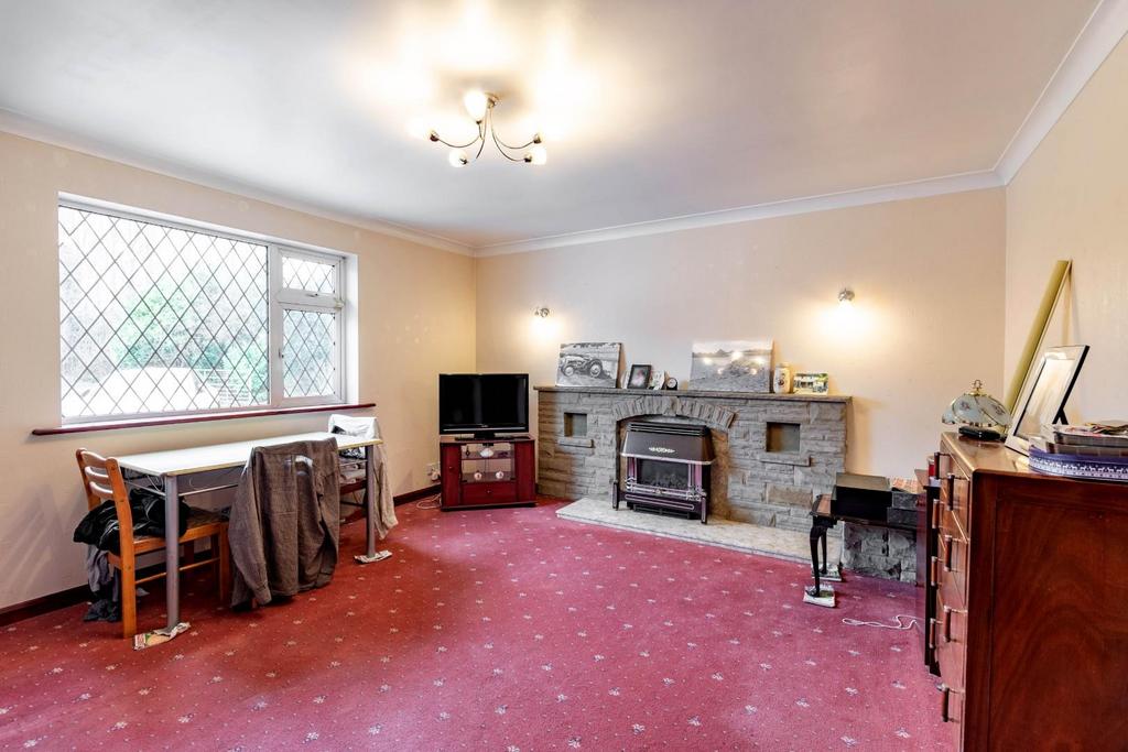 Woodhouse Road, Belton, Doncaster 2 bed detached bungalow for sale £
