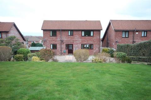 2 Bryn Carrog, Colwyn Bay, LL29 6DE