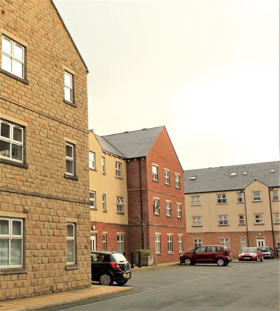 Free School Lane, Halifax 2 bed apartment £575 pcm (£133 pw)