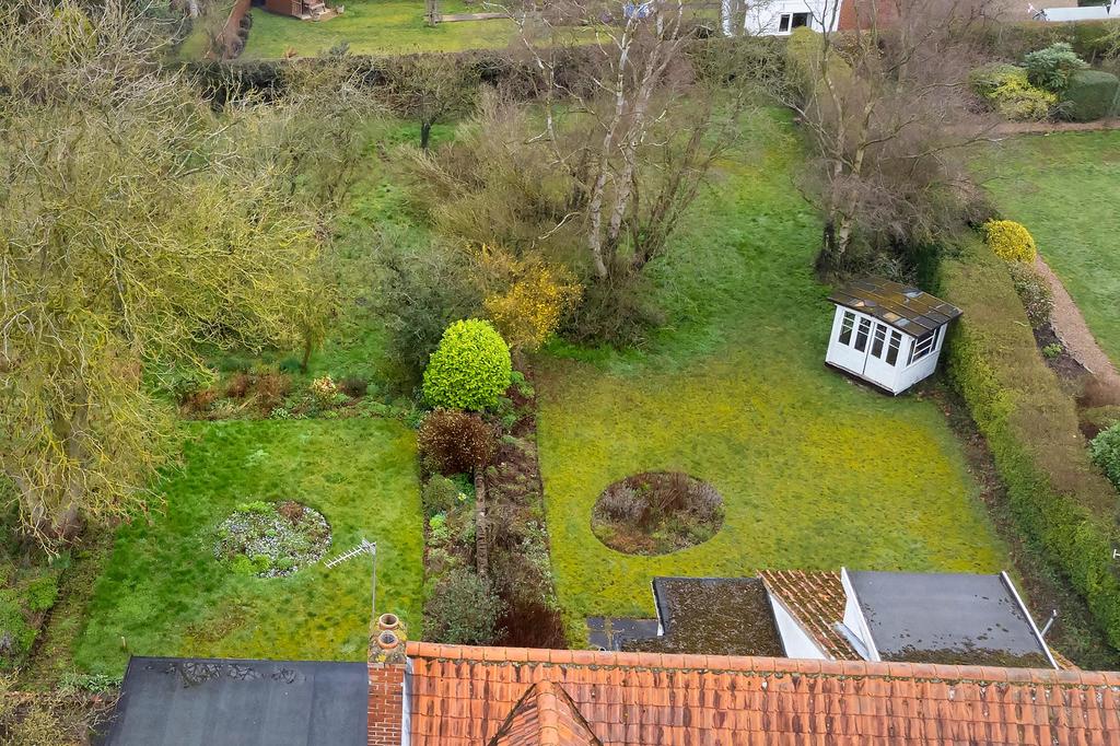Garths End, Pocklington, York, YO42 2JB 5 bed detached house £595,000