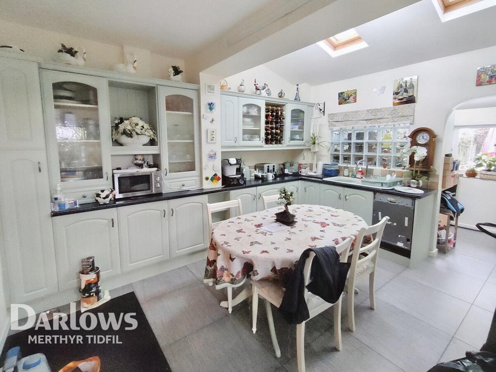 The Walk, Merthyr Tydfil 4 bed semidetached house £315,000