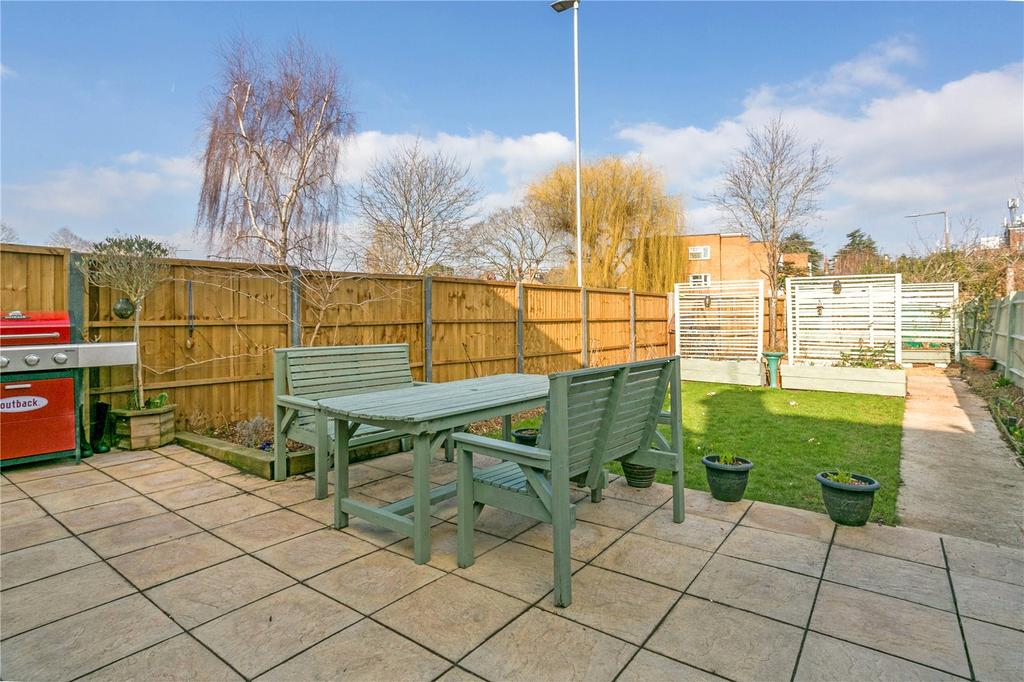 Ebury Road, Rickmansworth... 3 bed detached house £665,000