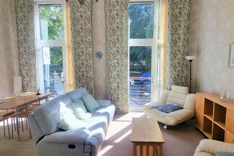 3 bedroom flat to rent, Hopetoun Crescent, Bellevue, Edinburgh, EH7