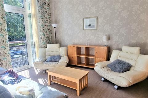 3 bedroom flat to rent, Hopetoun Crescent, Bellevue, Edinburgh, EH7