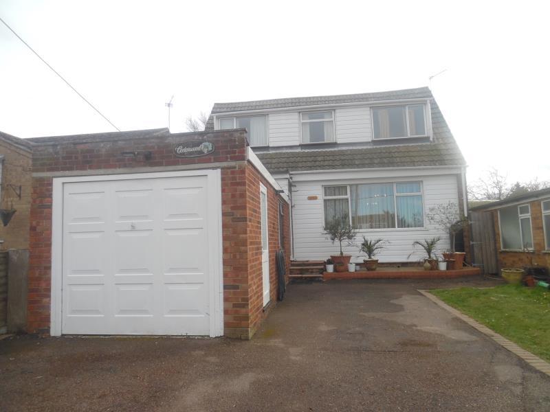 Oakmead Road, Point Clear, St Osyth... 2 bed detached house £1,045