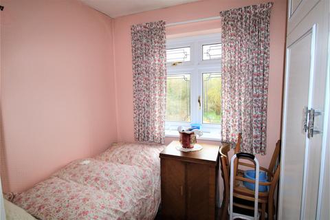 31 Kerry Drive, Upminster, RM14 1JB