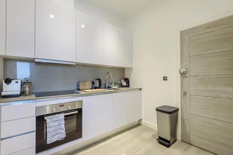 1 bedroom flat for sale, Slough,  Berkshire,  SL1