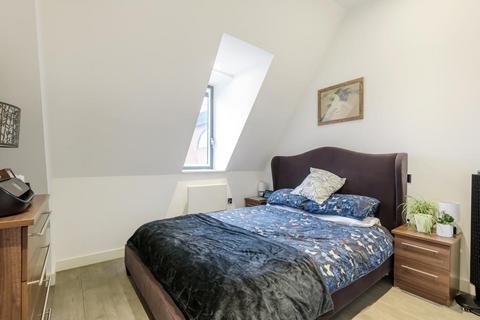 1 bedroom flat for sale, Slough,  Berkshire,  SL1