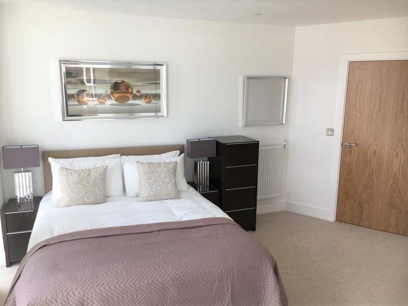 City West Tower, London, E15 3 bed flat £550,000