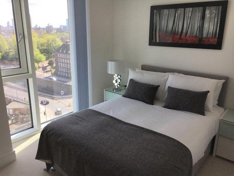City West Tower, London, E15 3 bed flat £550,000