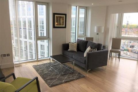 3 bedroom flat for sale, City West Tower, London, E15